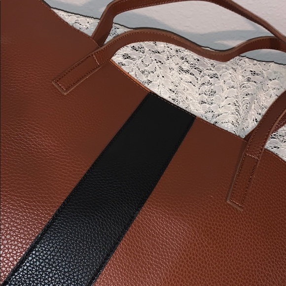 Vince Camuto tote bag - Picture 2 of 2